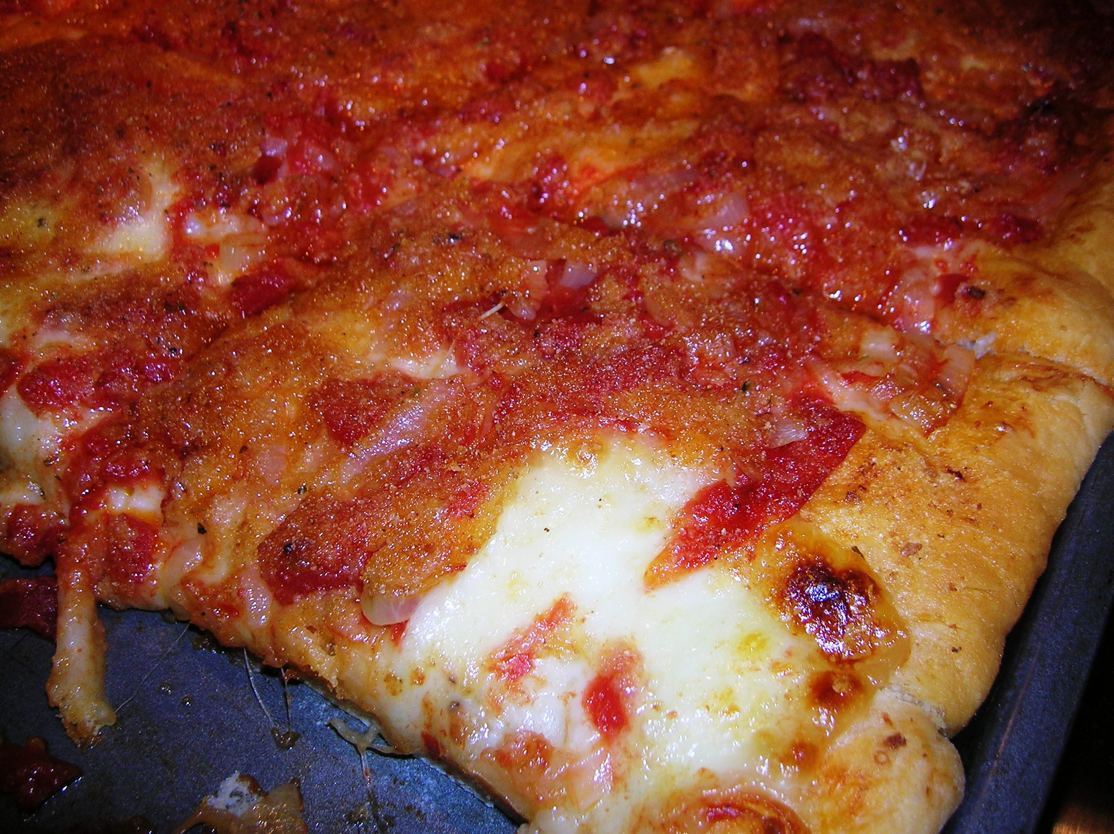 Sfincione Siciliano (Sicilian Style Pizza) - Mangia Bedda